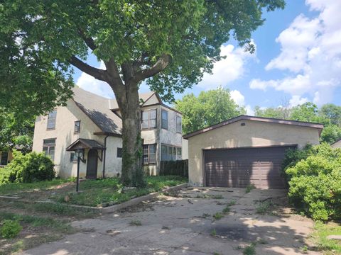 Apartment For Sale - 715 W Harvey Ave<br/> Sumner County, Wellington, KS 67152