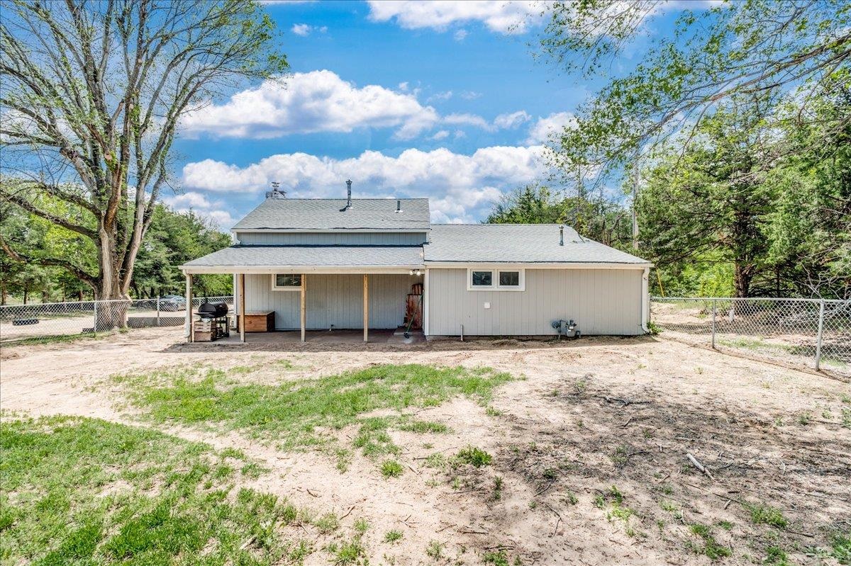 3704 E 43rd Ave, Hutchinson, Kansas image 35