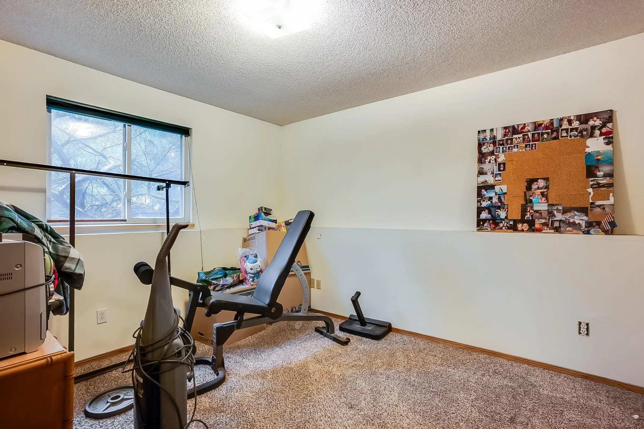 Wichita, Kansas 67209, United States, 3 Bedrooms Bedrooms, ,2 BathroomsBathrooms,Residential,Active,216896