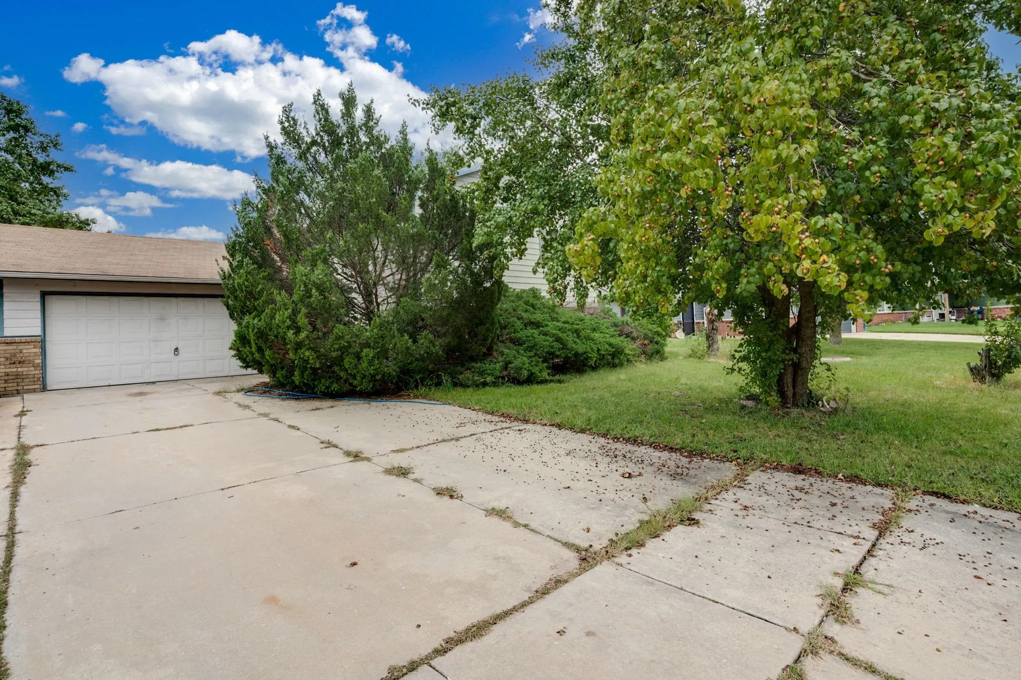 Wichita, Kansas 67209, United States, 3 Bedrooms Bedrooms, ,2 BathroomsBathrooms,Residential,Active,216896