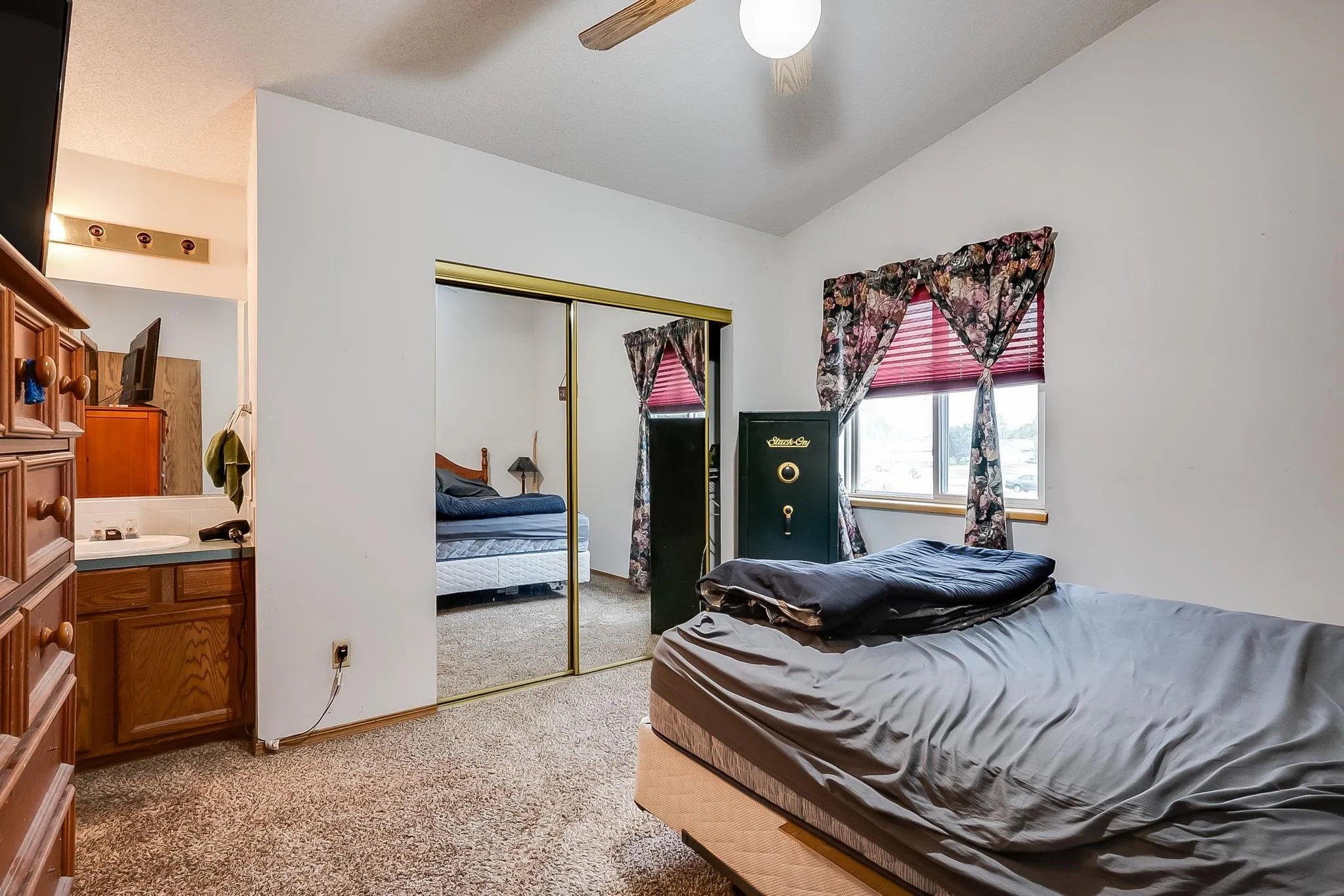 Wichita, Kansas 67209, United States, 3 Bedrooms Bedrooms, ,2 BathroomsBathrooms,Residential,Active,216896