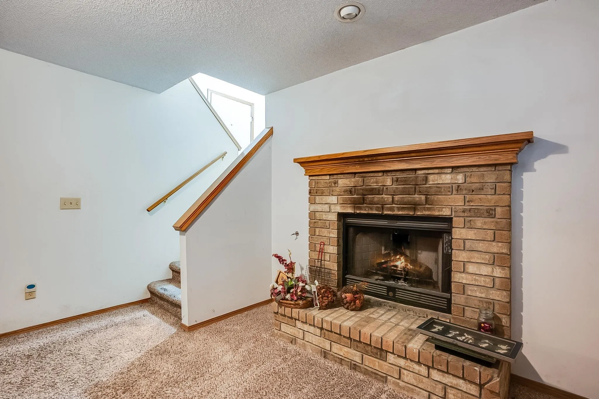 Wichita, Kansas 67209, United States, 3 Bedrooms Bedrooms, ,2 BathroomsBathrooms,Residential,Active,216896