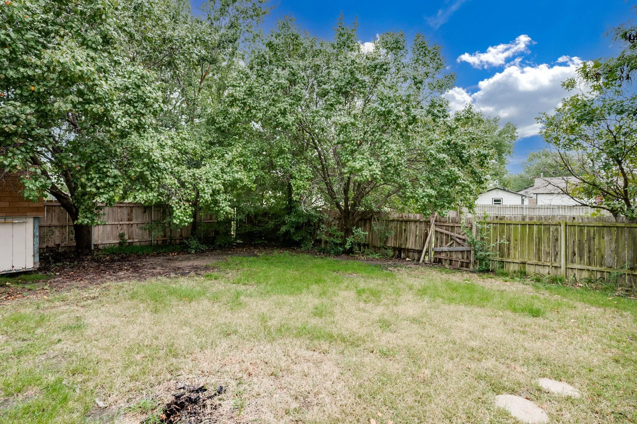 Wichita, Kansas 67209, United States, 3 Bedrooms Bedrooms, ,2 BathroomsBathrooms,Residential,Active,216896