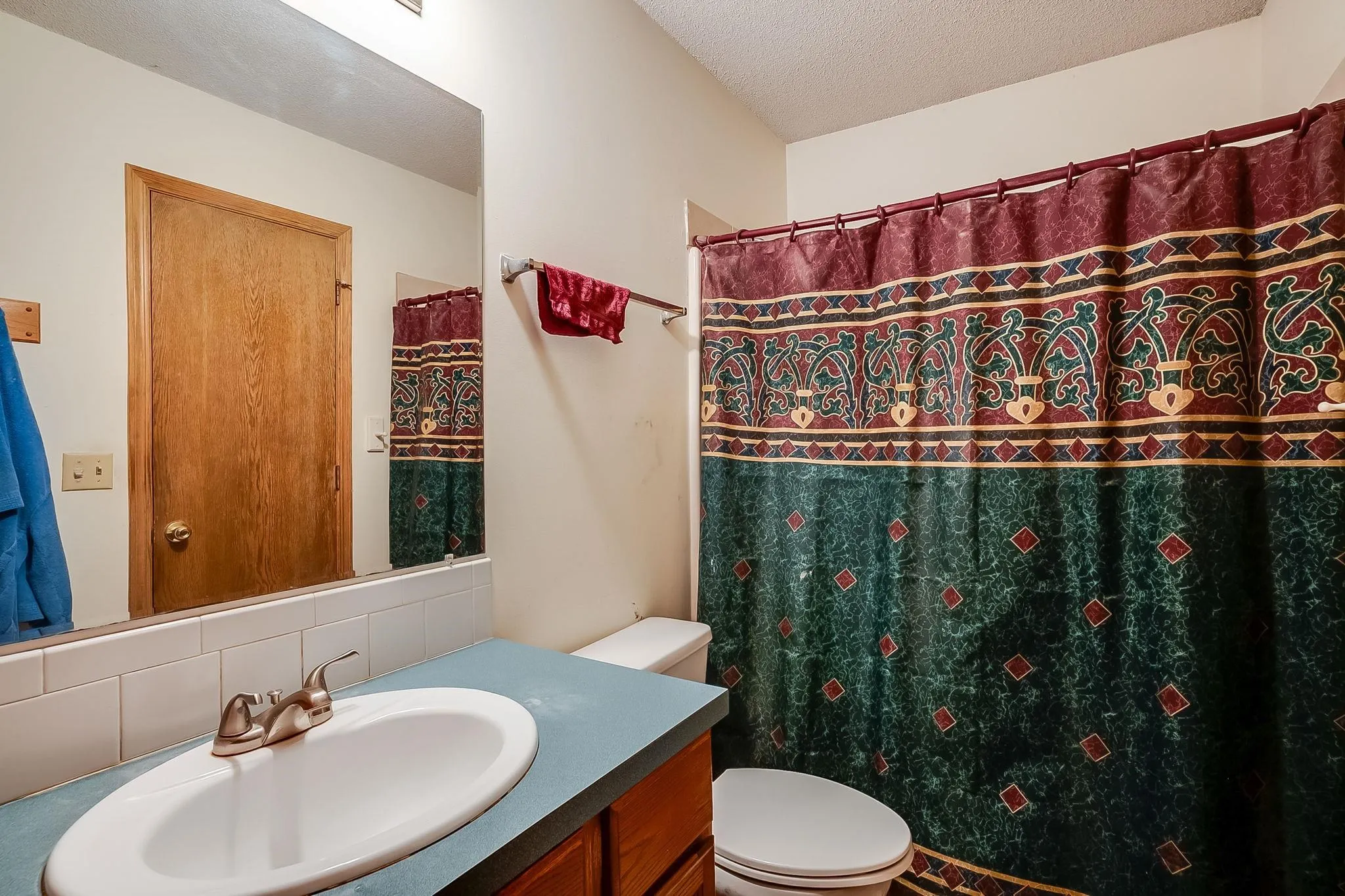 Wichita, Kansas 67209, United States, 3 Bedrooms Bedrooms, ,2 BathroomsBathrooms,Residential,Active,216896