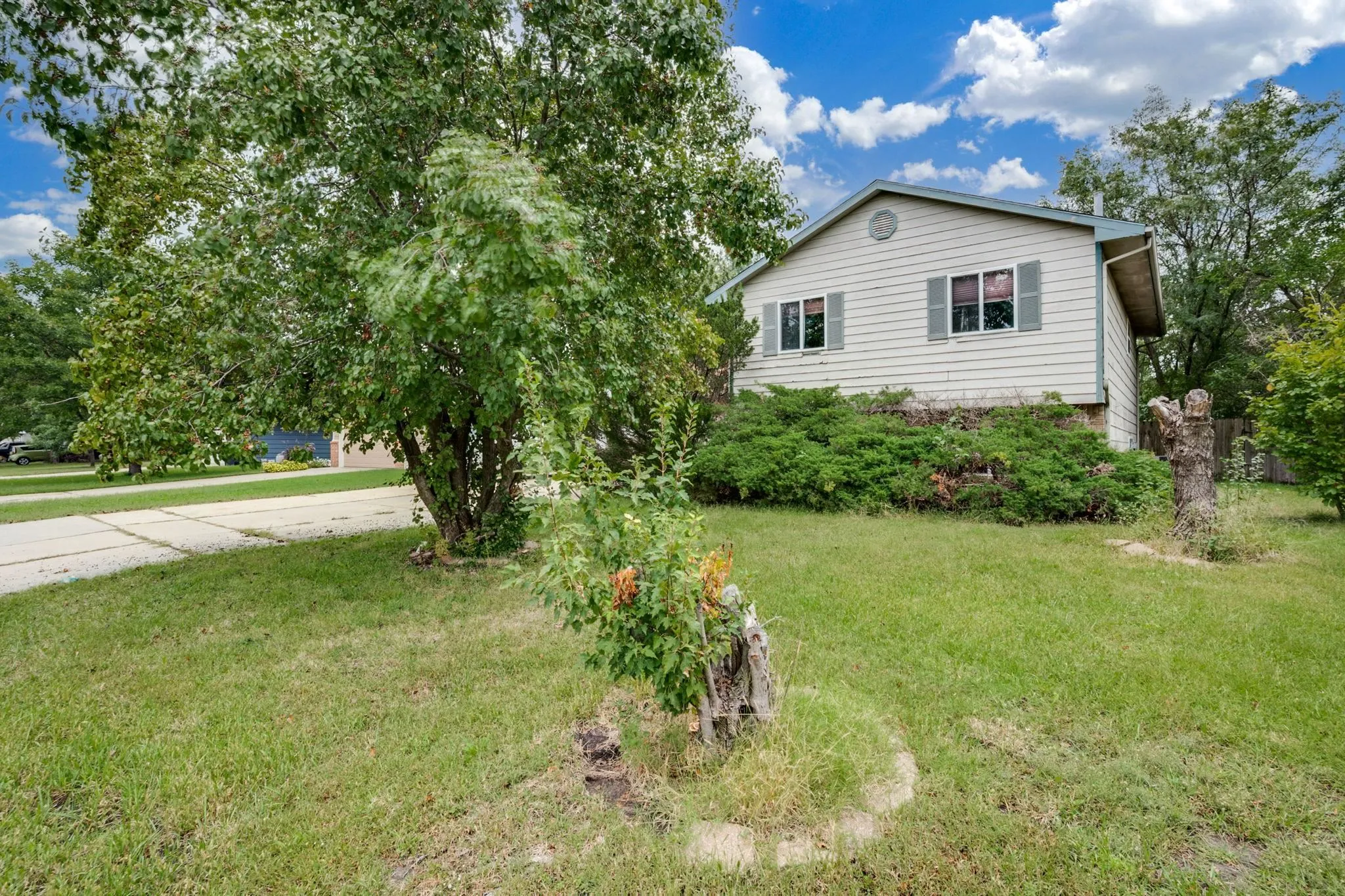 Wichita, Kansas 67209, United States, 3 Bedrooms Bedrooms, ,2 BathroomsBathrooms,Residential,Active,216896