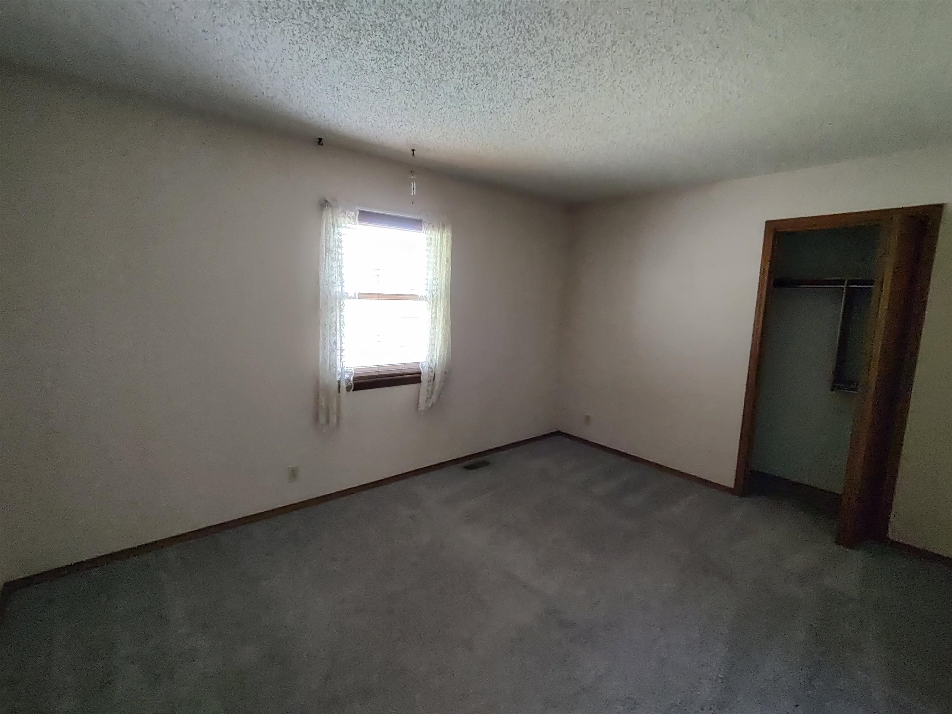 802 W 52nd St S St, Wichita, Kansas image 7
