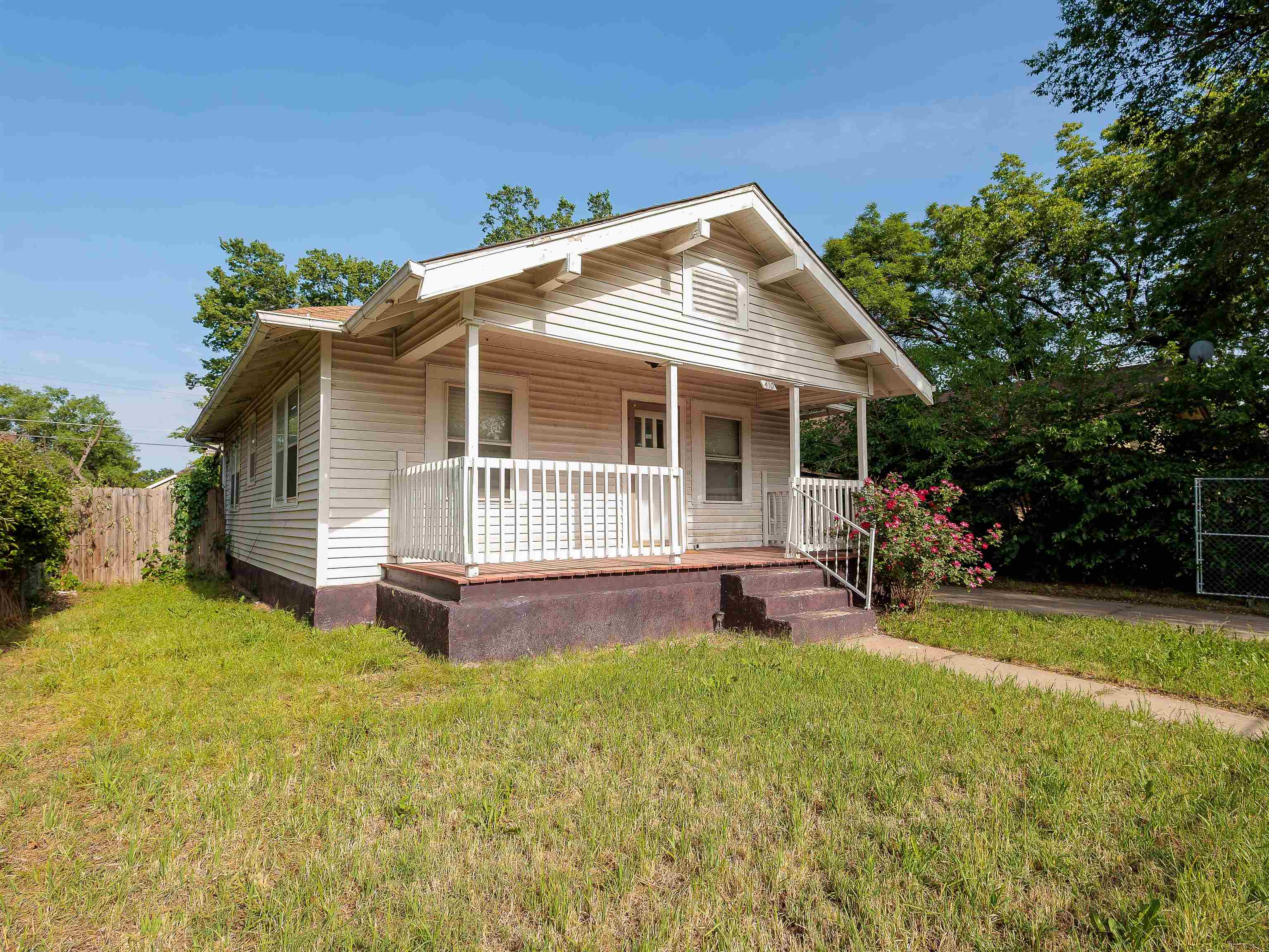 410 N Spruce St, Wichita, Kansas image 2