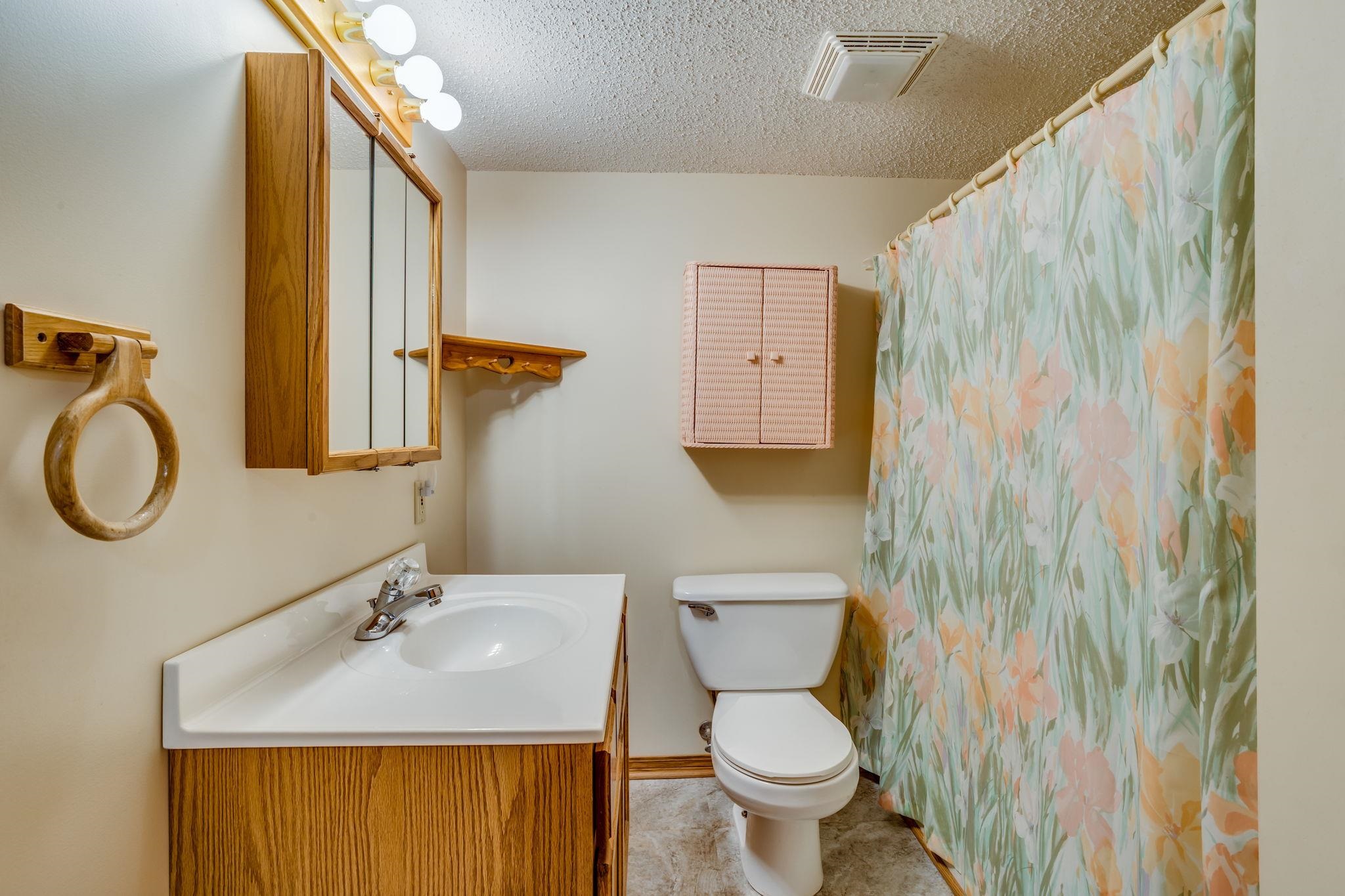 1301 E Sunnydale Lakes Cir, Valley Center, Virginia image 32