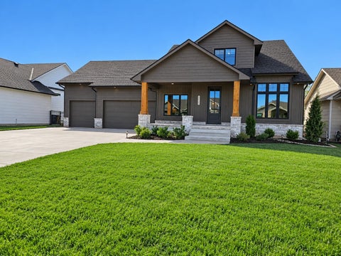Homes For Sale - 12369 E Woodspring Ct<br/> Wichita, KS 67226