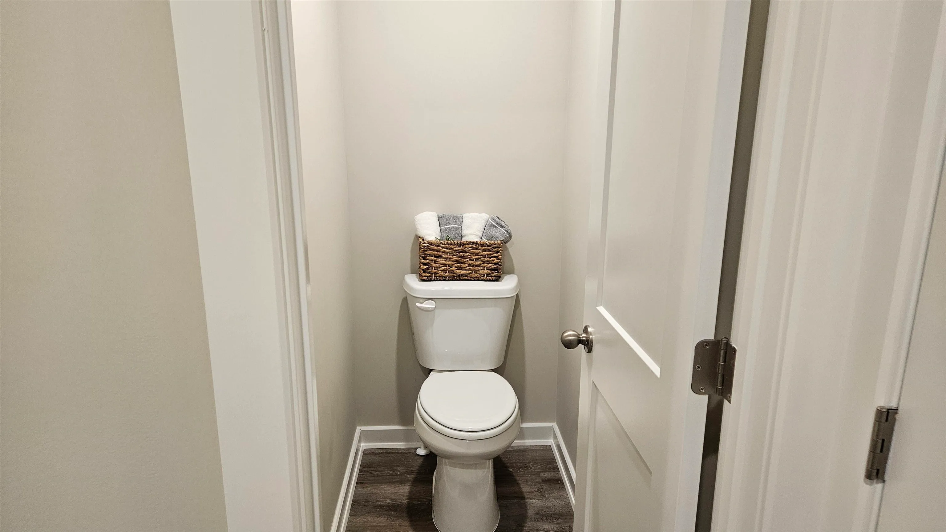 Garden Plain, Kansas 67050, United States, 4 Bedrooms Bedrooms, ,3 BathroomsBathrooms,Residential,Active,24126