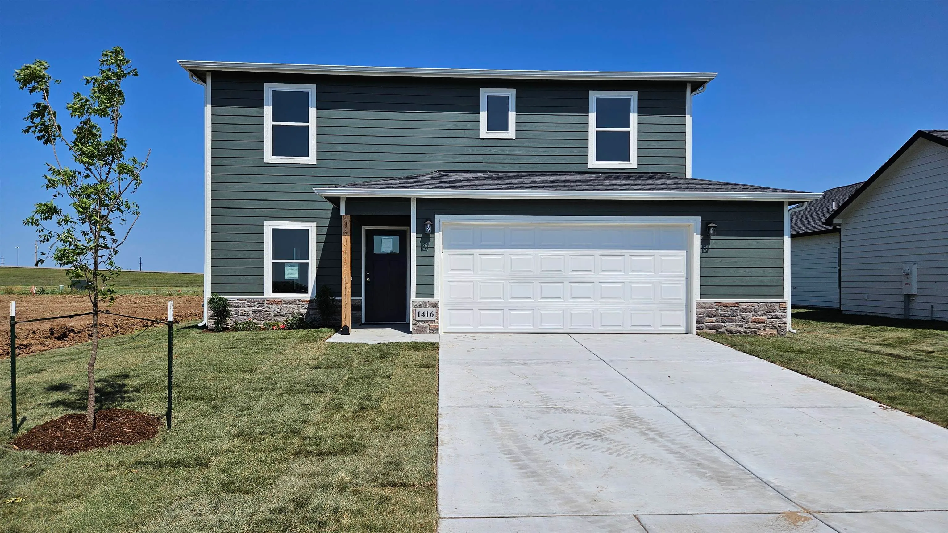 Garden Plain, Kansas 67050, United States, 4 Bedrooms Bedrooms, ,3 BathroomsBathrooms,Residential,Active,24126 Garden Plain, Kansas 67050, United States, 4 Bedrooms Bedrooms, ,3 BathroomsBathrooms,Residential,Active,24126