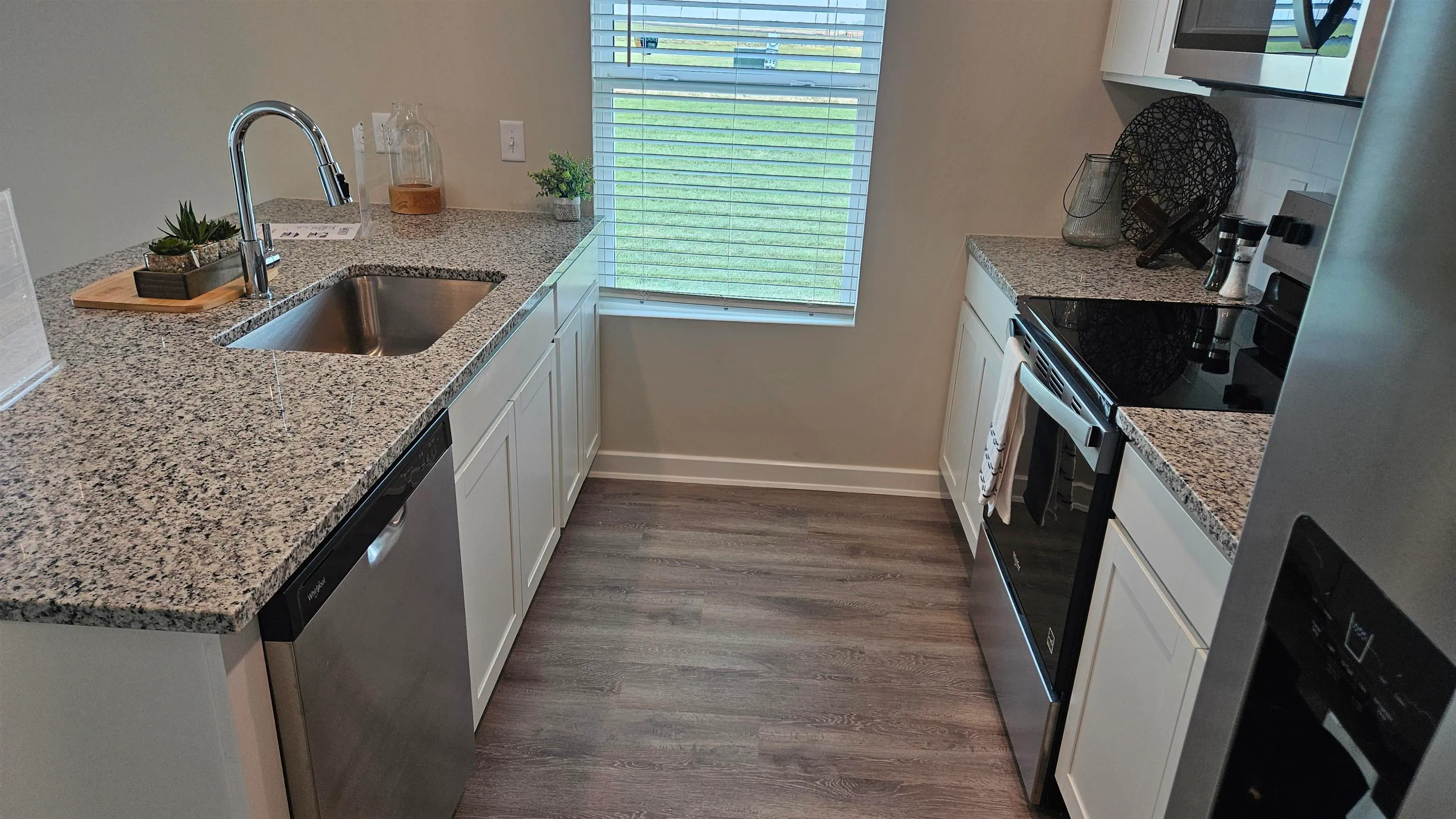 Garden Plain, Kansas 67050, United States, 4 Bedrooms Bedrooms, ,3 BathroomsBathrooms,Residential,Active,24126