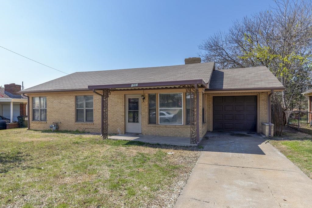 Wichita, Kansas 67208, United States, 3 Bedrooms Bedrooms, ,1 BathroomBathrooms,Residential,Pending,62048