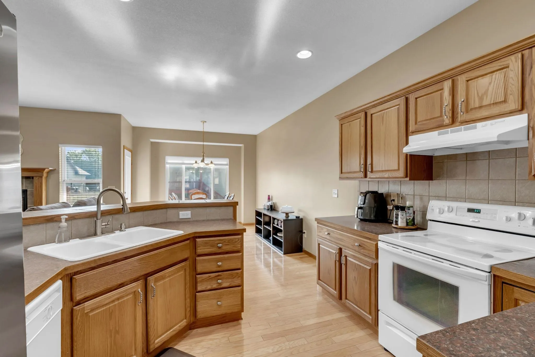 Wichita, Kansas 67230, United States, 3 Bedrooms Bedrooms, ,3 BathroomsBathrooms,Residential,Active,186489