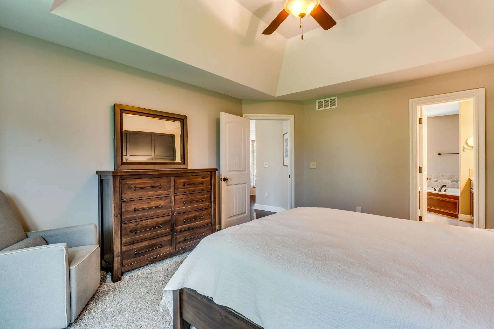 Maize, Kansas 67101, United States, 5 Bedrooms Bedrooms, ,3 BathroomsBathrooms,Residential,Active,216957