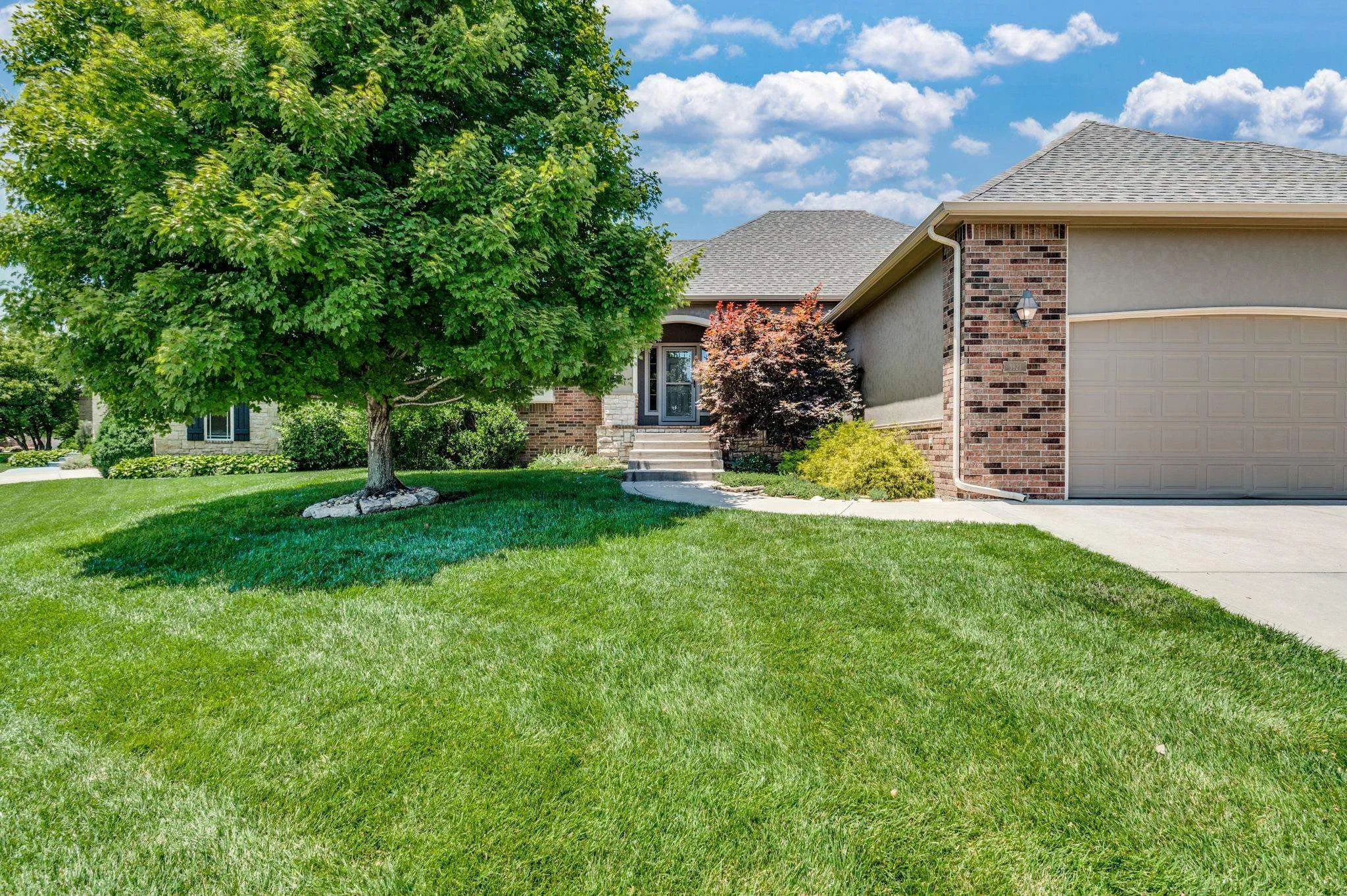 Maize, Kansas 67101, United States, 5 Bedrooms Bedrooms, ,3 BathroomsBathrooms,Residential,Active,216957