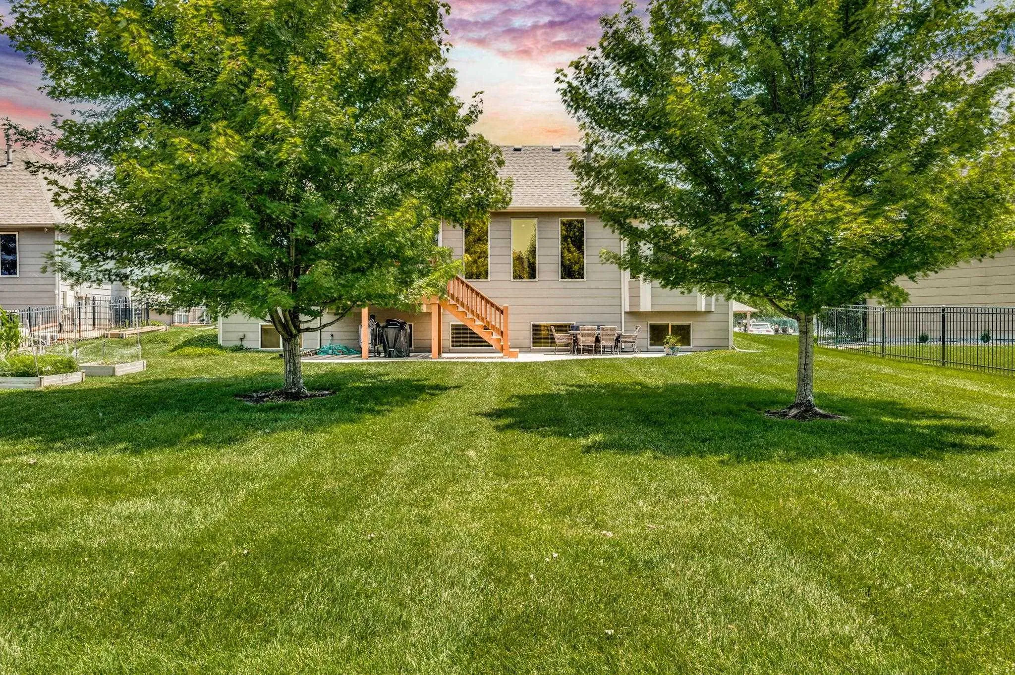 Maize, Kansas 67101, United States, 5 Bedrooms Bedrooms, ,3 BathroomsBathrooms,Residential,Active,216957