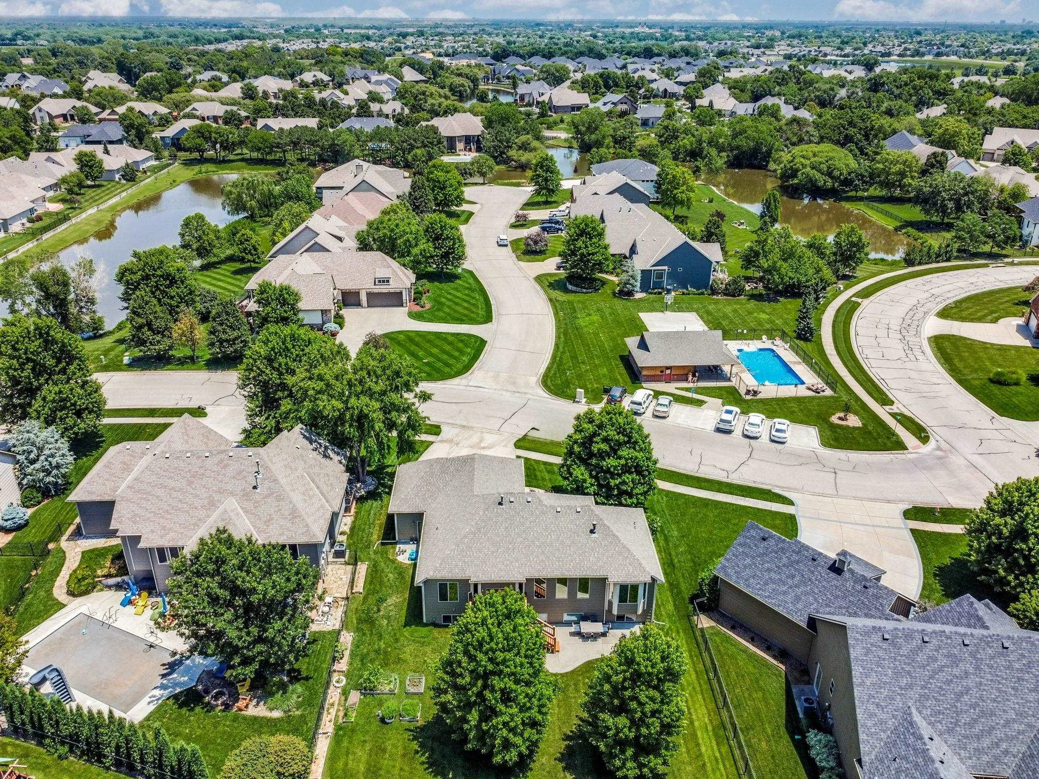 Maize, Kansas 67101, United States, 5 Bedrooms Bedrooms, ,3 BathroomsBathrooms,Residential,Active,216957