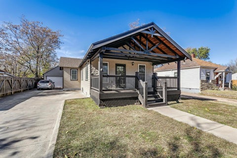 Homes For Sale - 142 S Green St<br/> Wichita, KS 67211