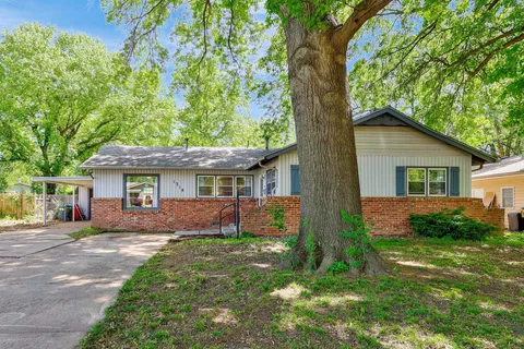 1318 N Westview Dr, Derby, KS 67037 - MLS#: 654980