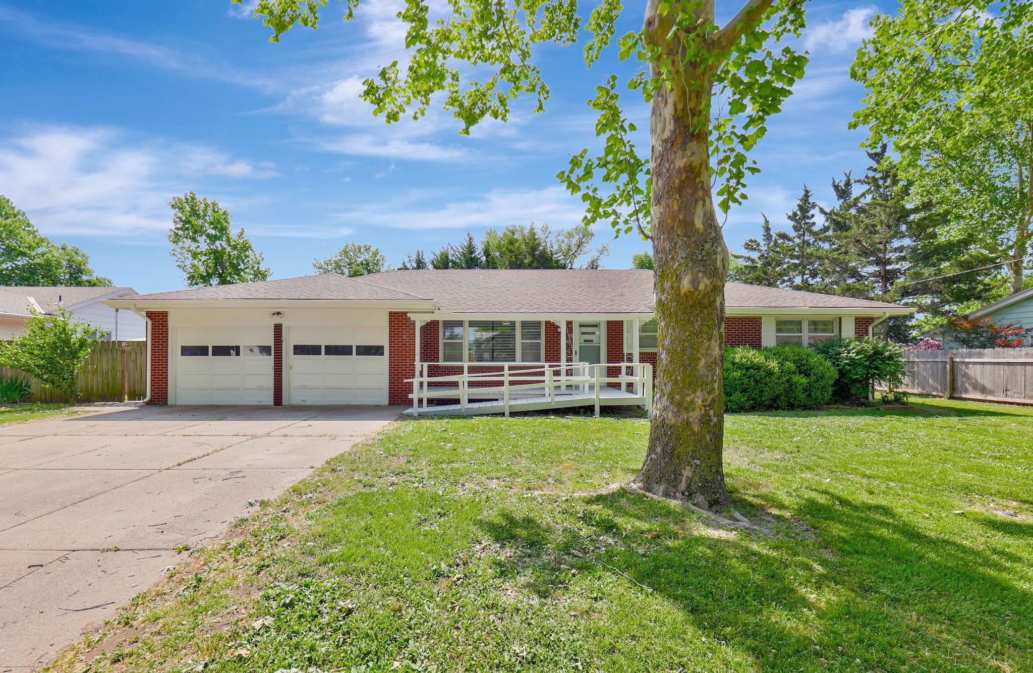 2330 Star St, Augusta, Kansas image 1