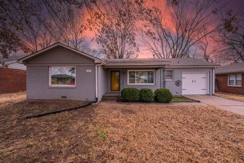 Homes For Sale - 217 E Filmore St<br/> Mulvane, KS 67110