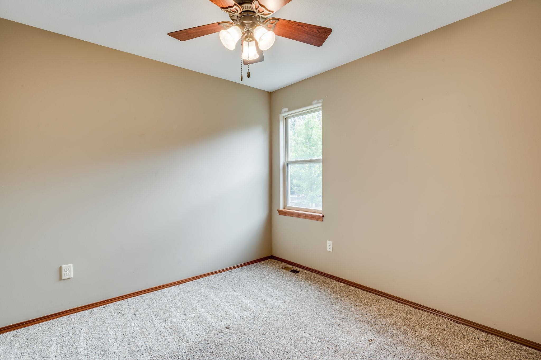 1212 N High Park Dr, Derby, Virginia image 20