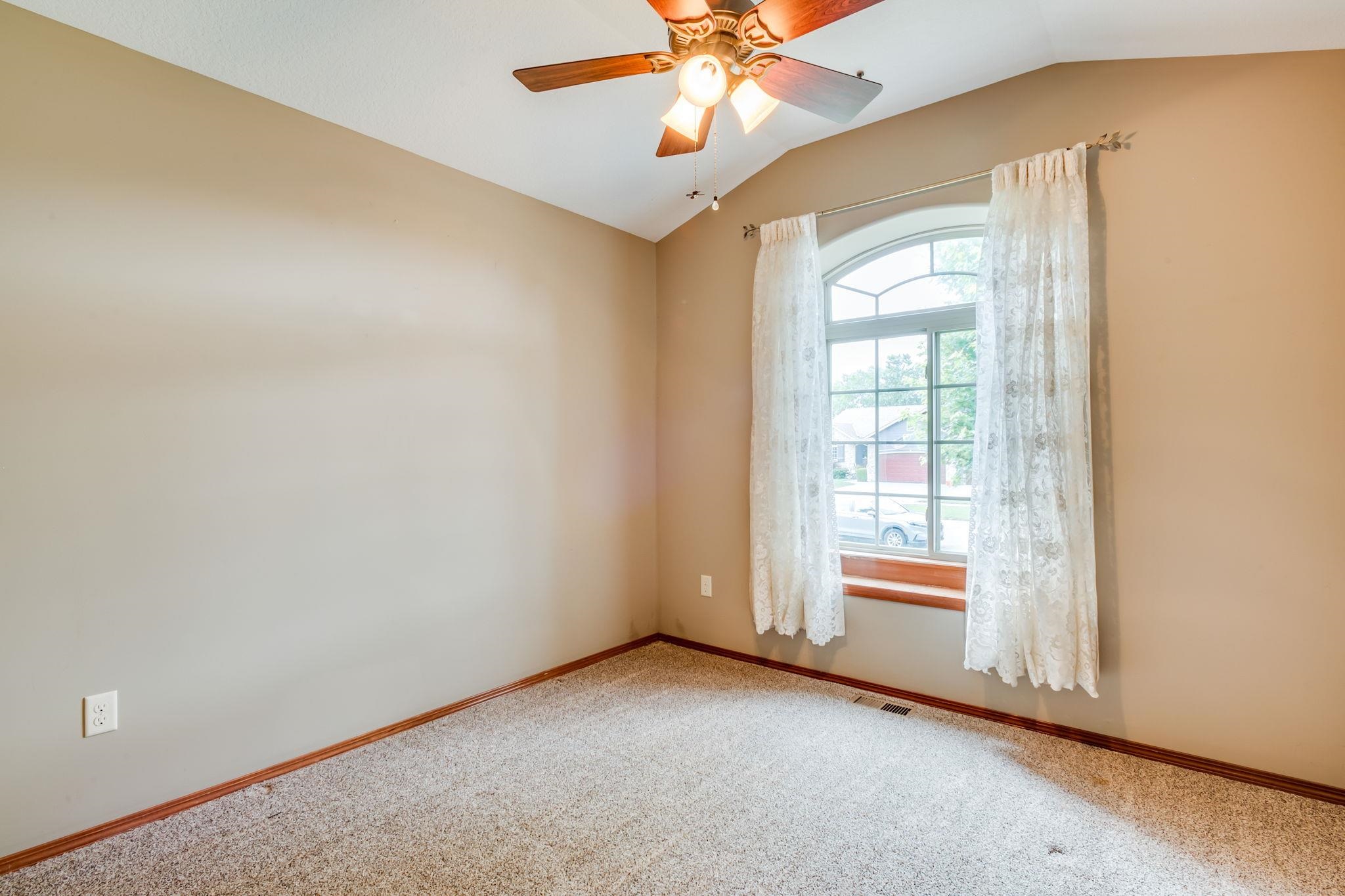 1212 N High Park Dr, Derby, Virginia image 19