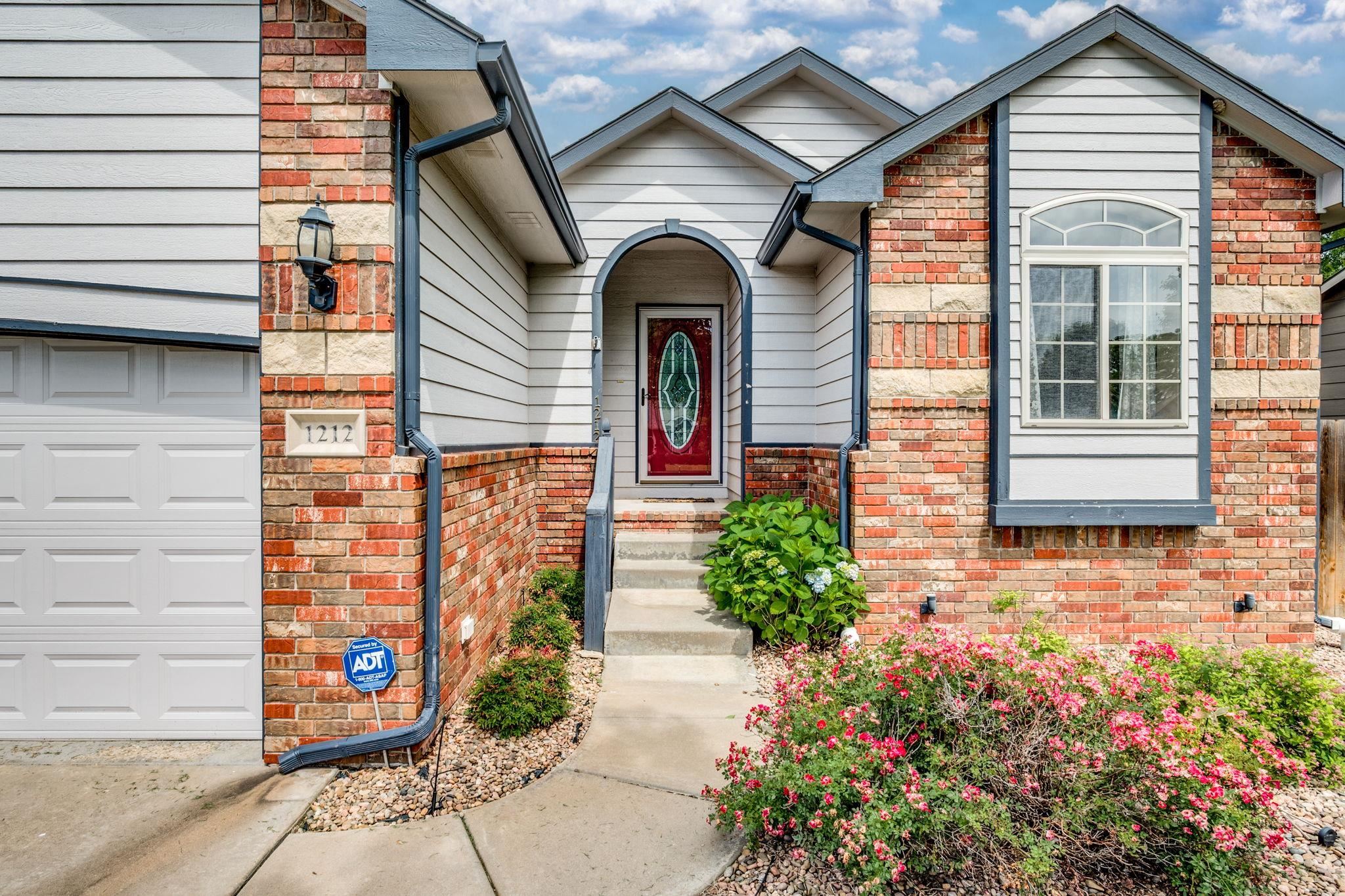 1212 N High Park Dr, Derby, Virginia image 2