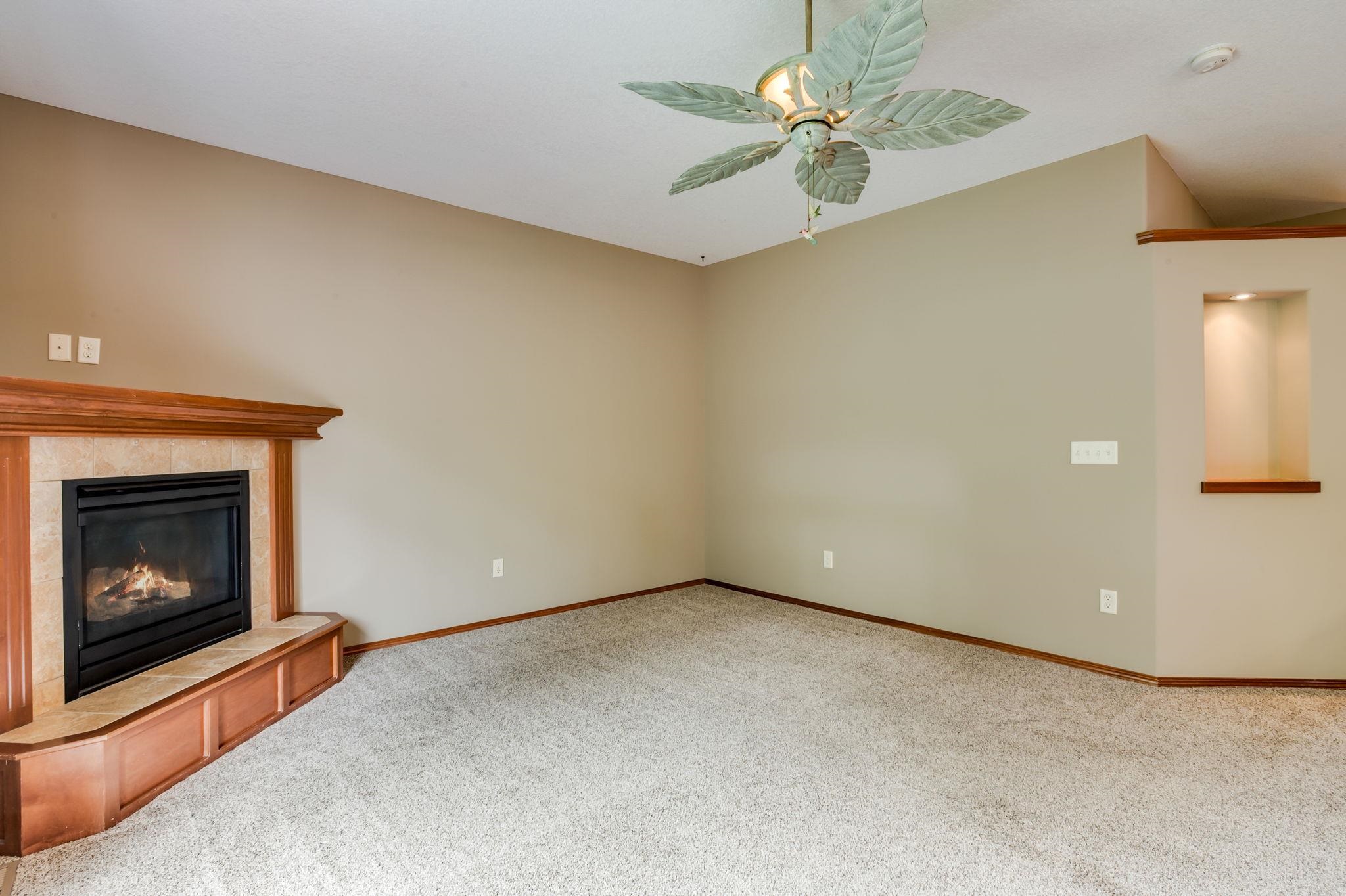 1212 N High Park Dr, Derby, Virginia image 5