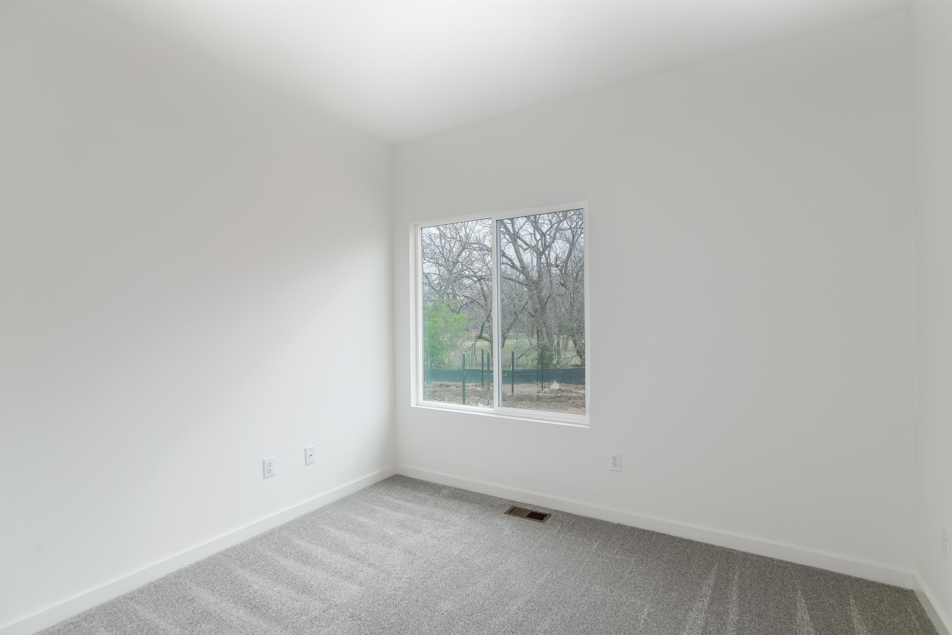 5263 N Pinecrest Ct, Bel Aire, Virginia image 22