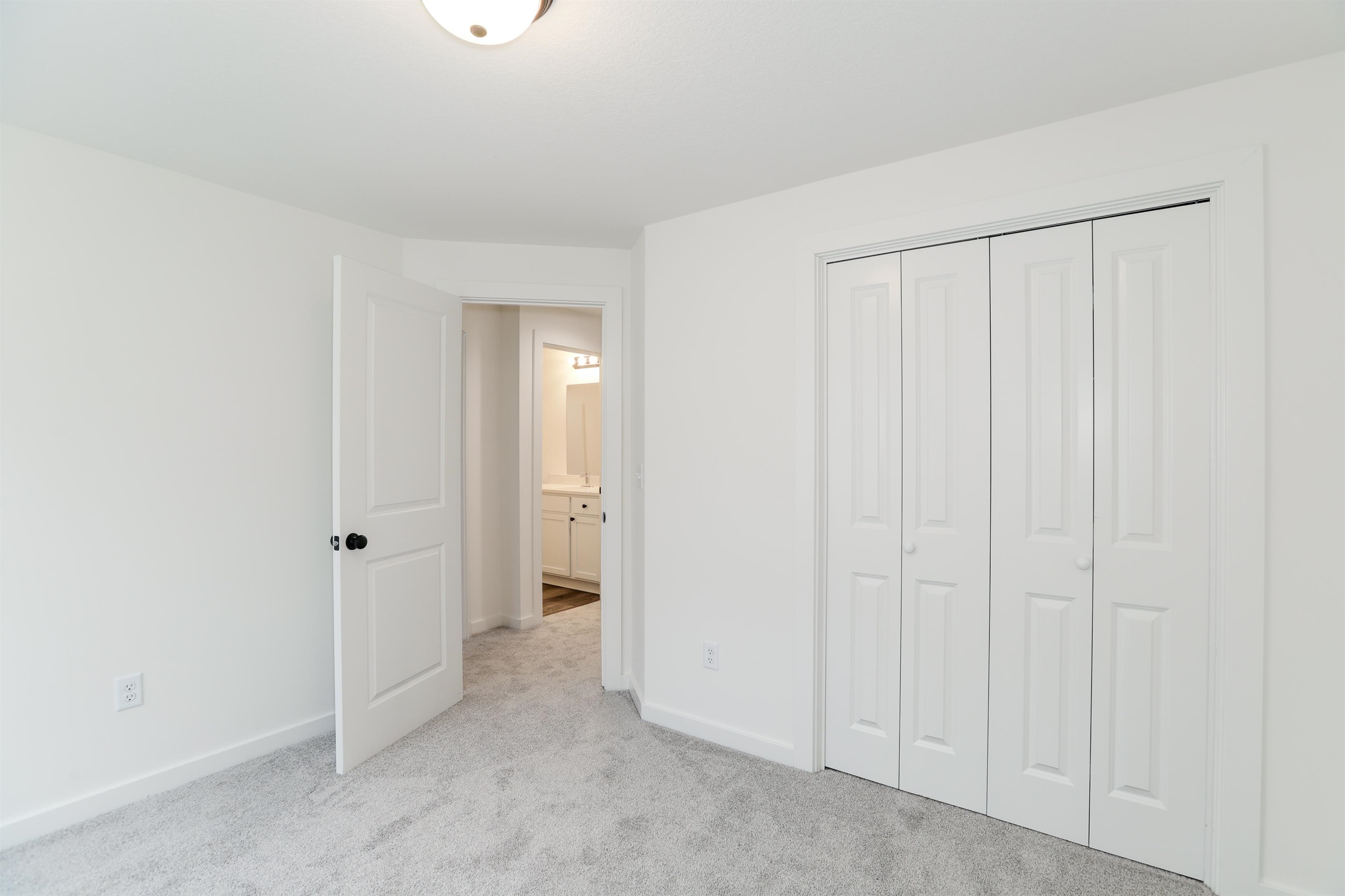 5263 N Pinecrest Ct, Bel Aire, Virginia image 32