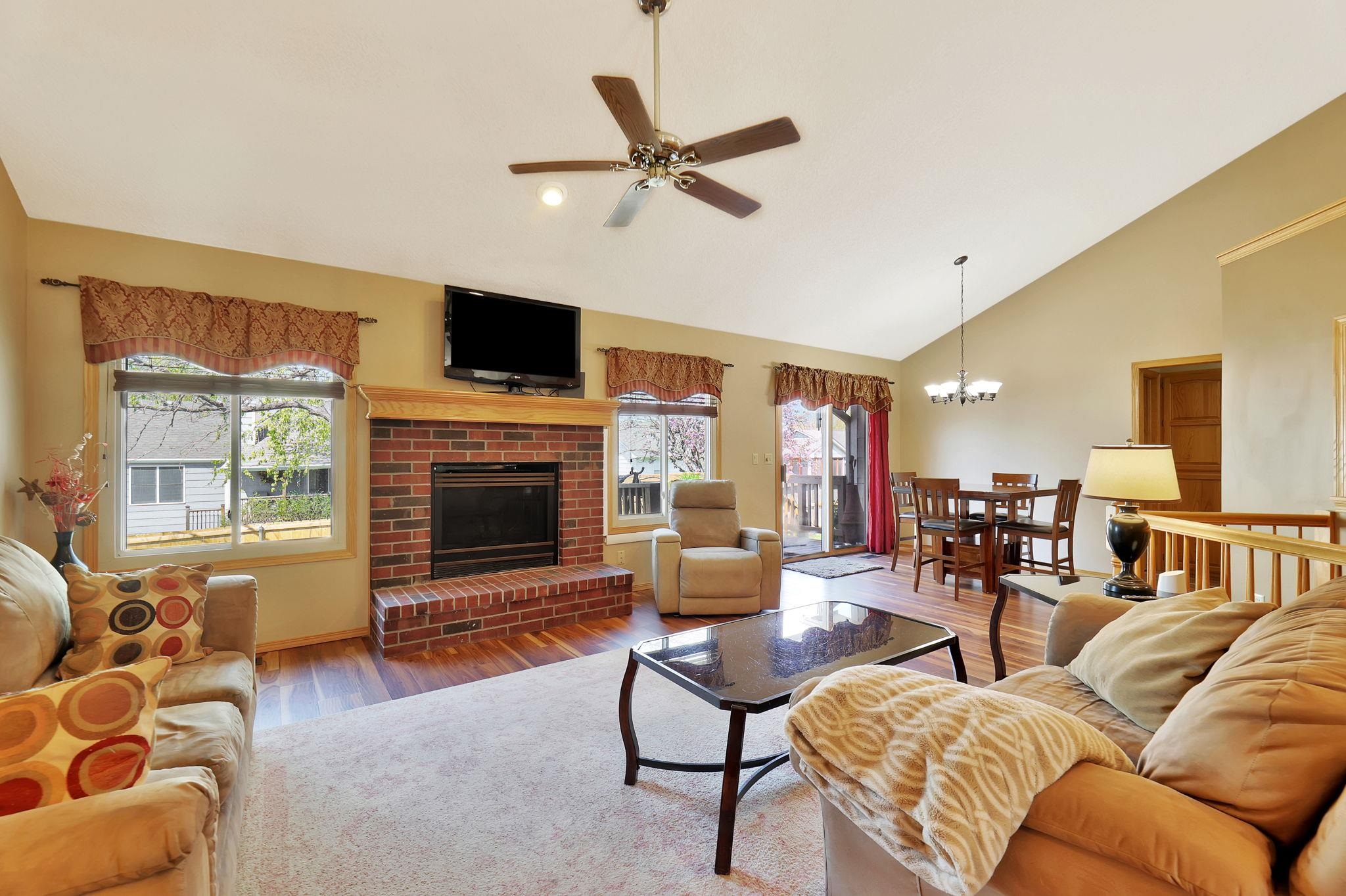 1512 E Mcclelland Dr, Derby, Kansas image 3