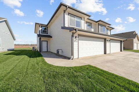 Multifamily For Sale - 2729 Amelia Ln<br/> Salina, KS 67401