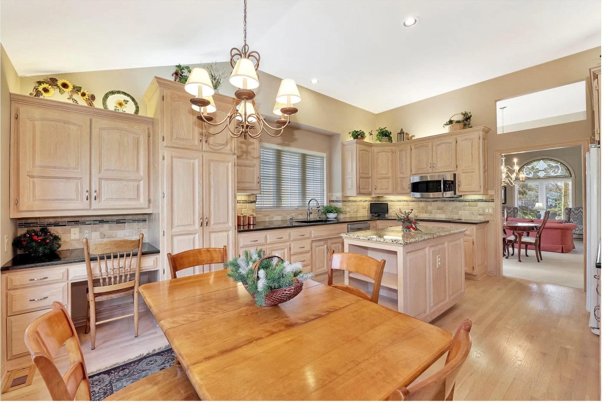 Wichita, Kansas 67230, United States, 5 Bedrooms Bedrooms, ,4 BathroomsBathrooms,Residential,Active,82787