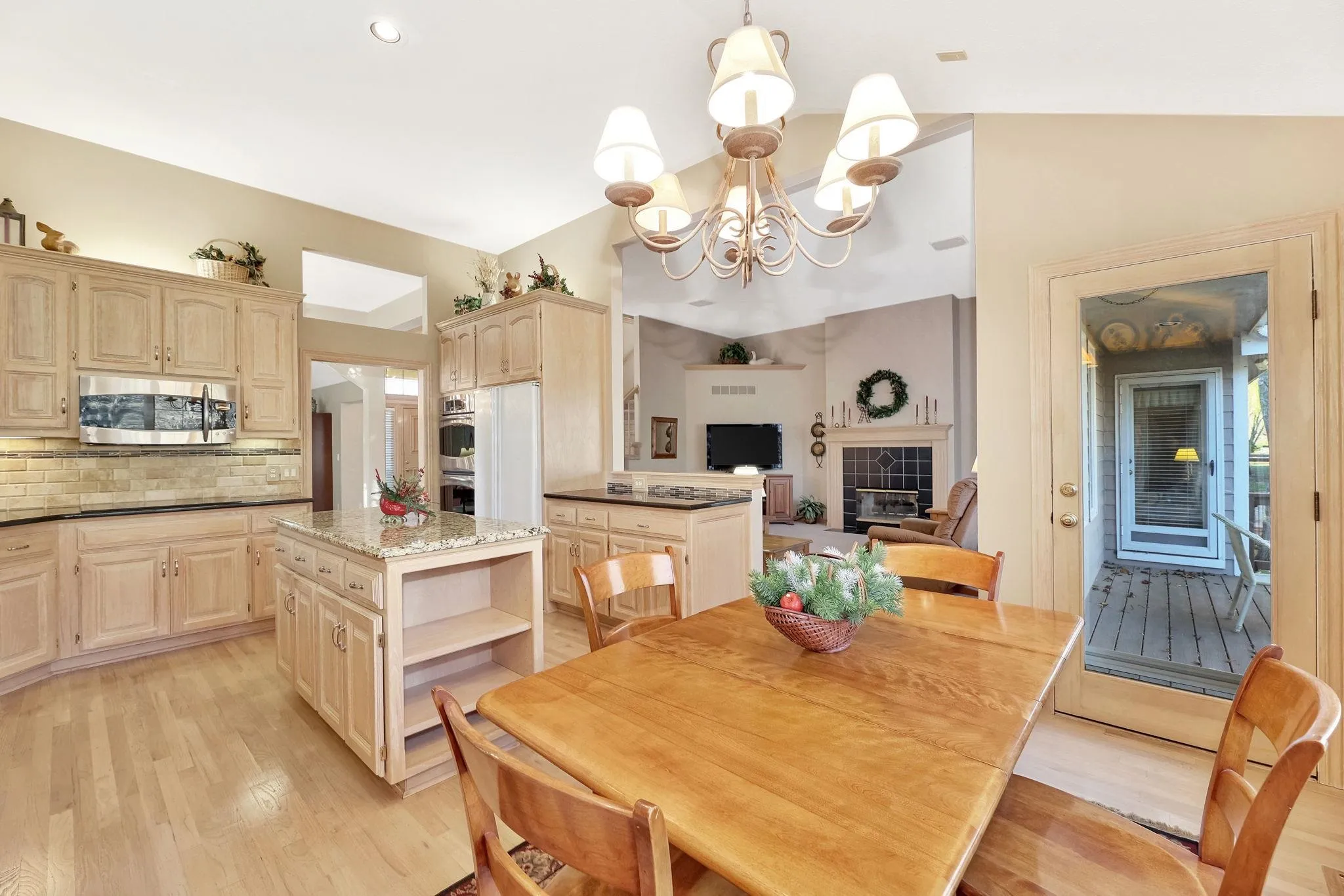 Wichita, Kansas 67230, United States, 5 Bedrooms Bedrooms, ,4 BathroomsBathrooms,Residential,Active,82787