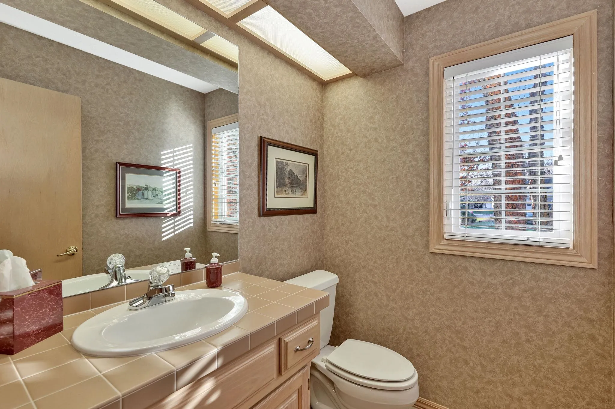 Wichita, Kansas 67230, United States, 5 Bedrooms Bedrooms, ,4 BathroomsBathrooms,Residential,Active,82787