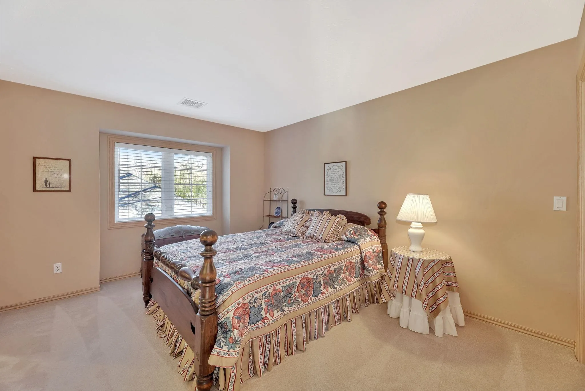 Wichita, Kansas 67230, United States, 5 Bedrooms Bedrooms, ,4 BathroomsBathrooms,Residential,Active,82787