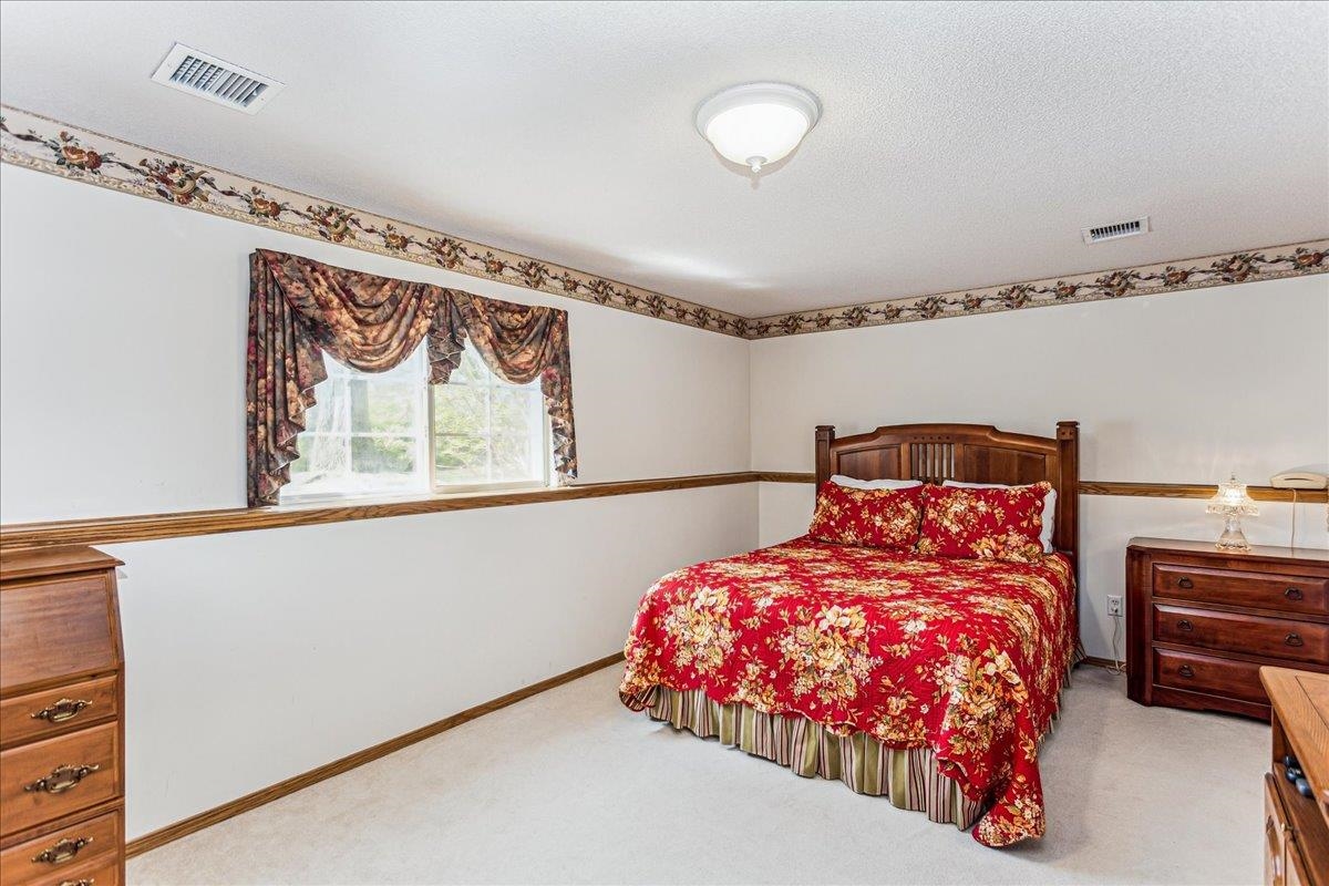 2819 N Plumthicket Cir, Wichita, Kansas image 18