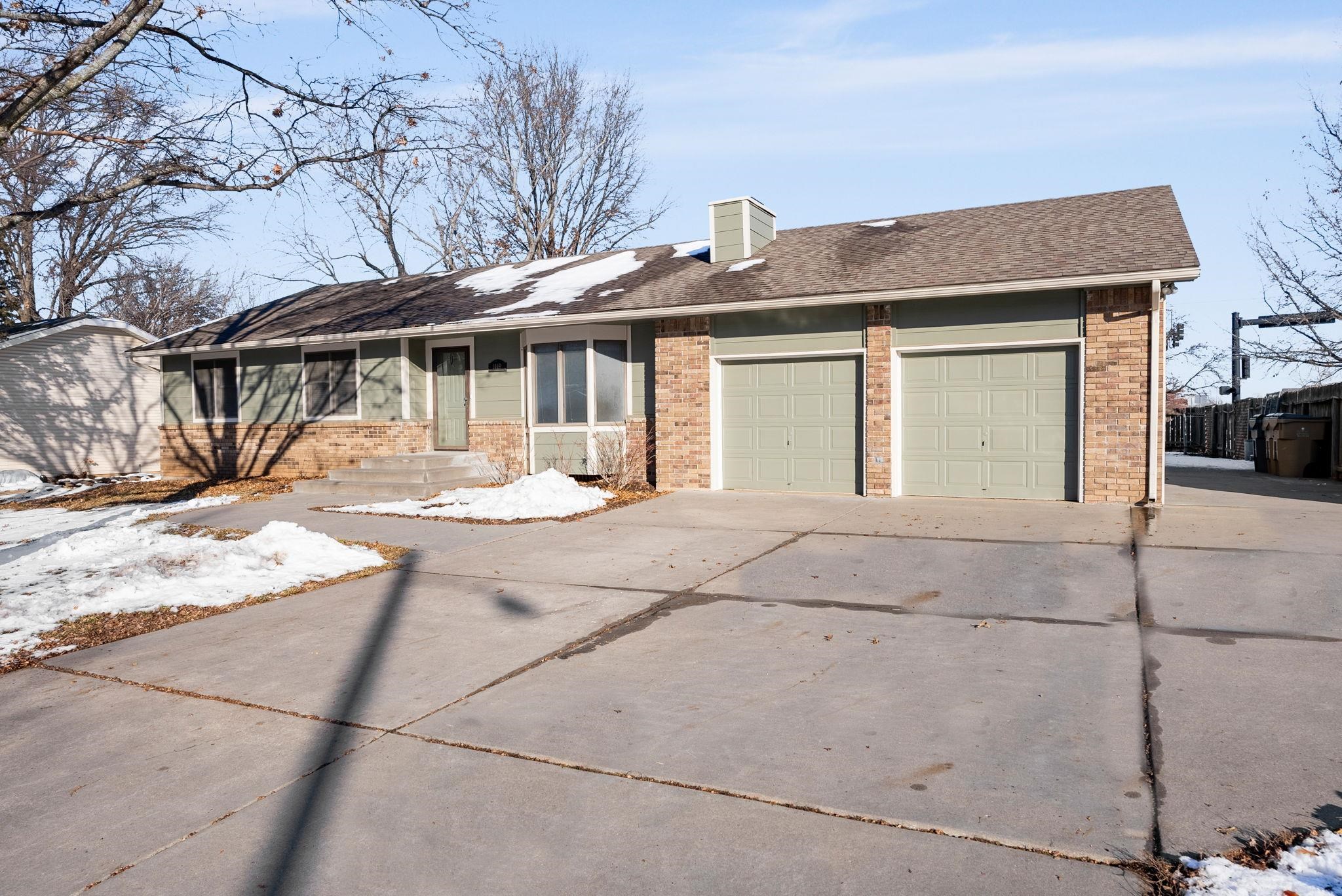 1449 N Windmill Ct, Derby, Kansas image 4