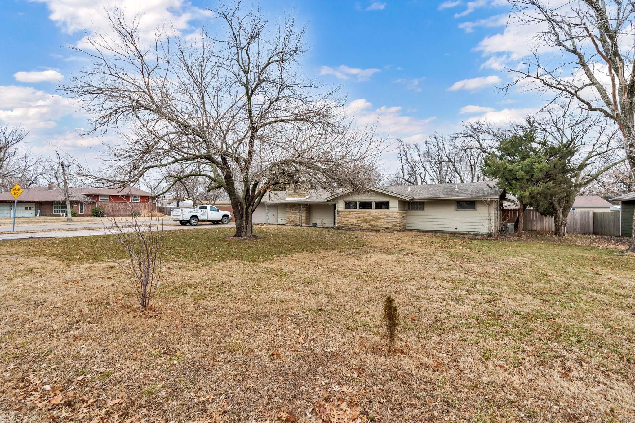 342 S Winterset Ln, Wichita, Kansas image 5