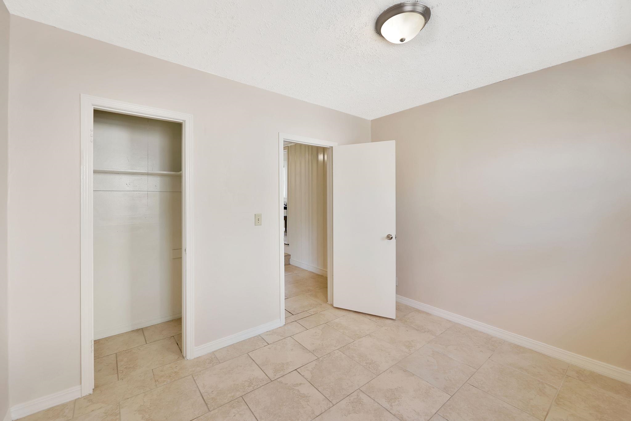 636 S Green St, Wichita, Kansas image 27