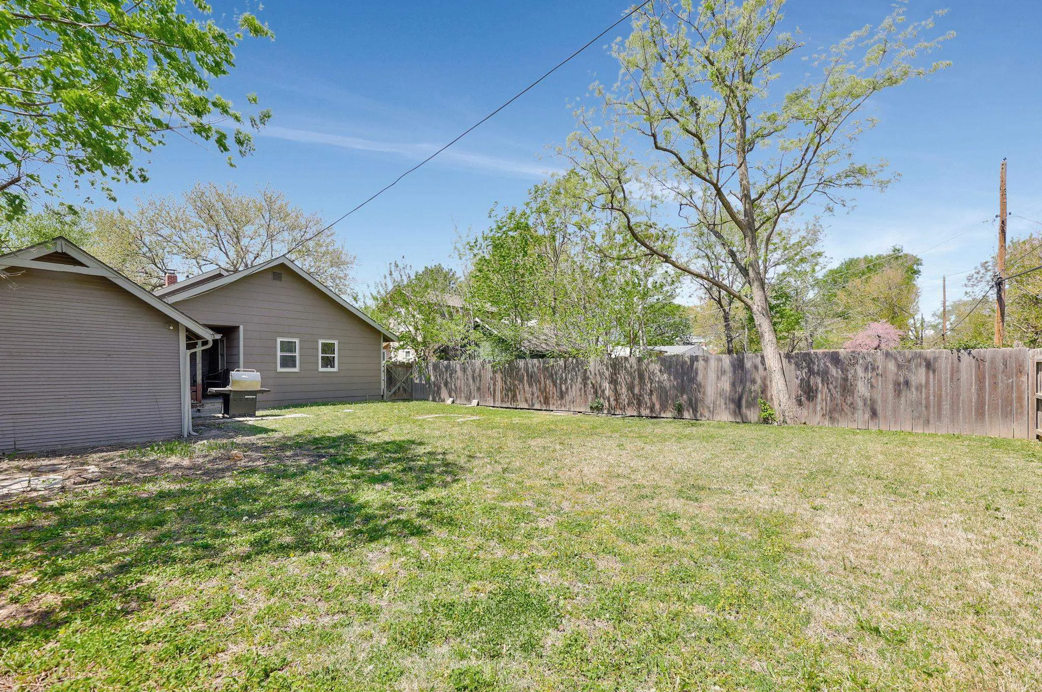 Wichita, Kansas 67211, United States, 4 Bedrooms Bedrooms, ,2 BathroomsBathrooms,Residential,Pending,111997