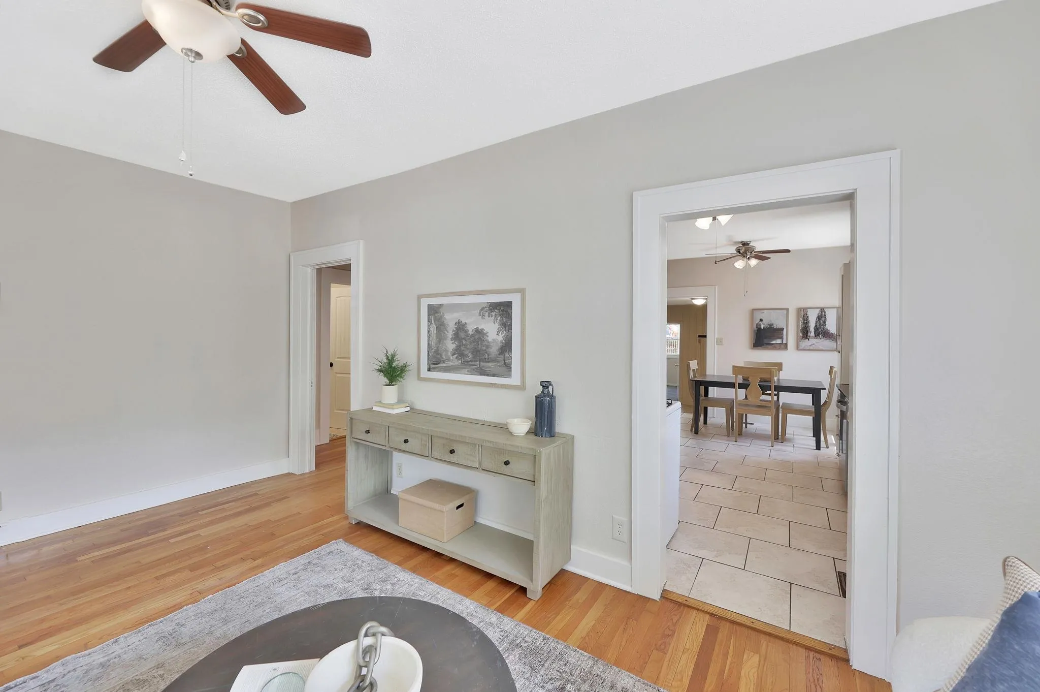 Wichita, Kansas 67211, United States, 4 Bedrooms Bedrooms, ,2 BathroomsBathrooms,Residential,Pending,111997