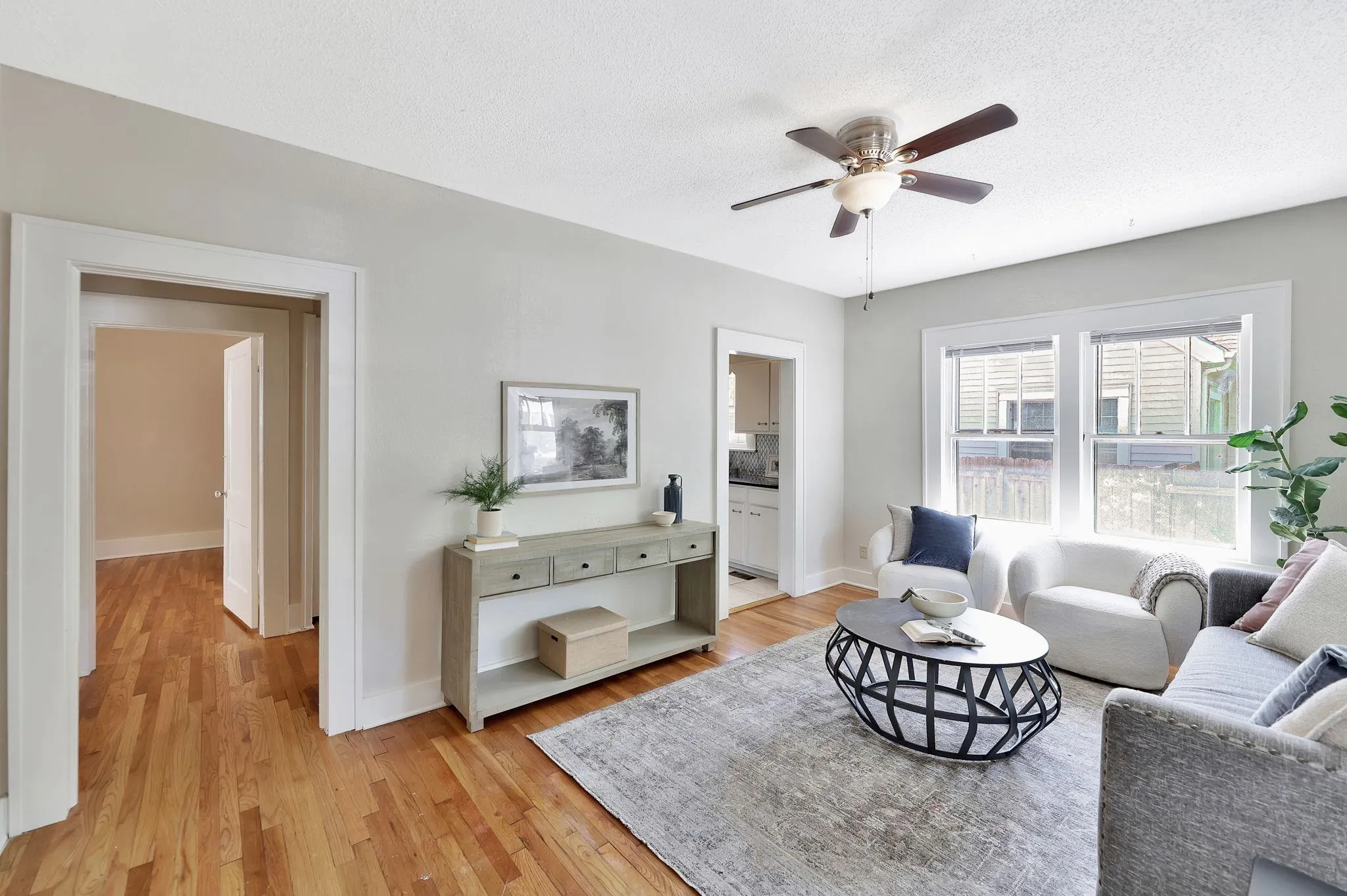 Wichita, Kansas 67211, United States, 4 Bedrooms Bedrooms, ,2 BathroomsBathrooms,Residential,Pending,111997