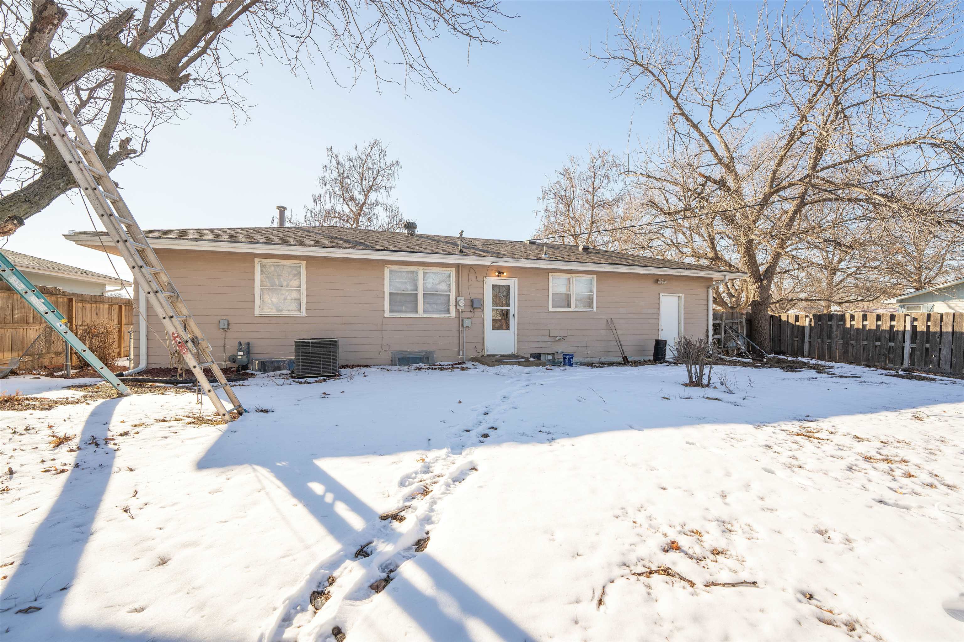 2103 Wesley St, Salina, Kansas image 20