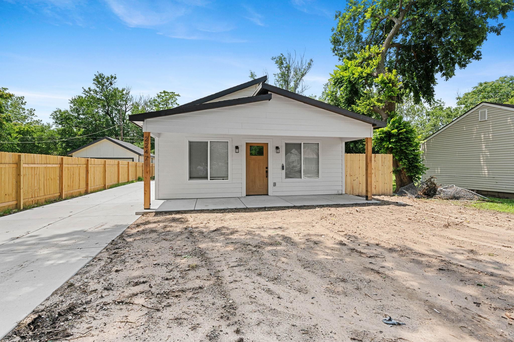 2247 S Santa Fe St, Wichita, Kansas image 4