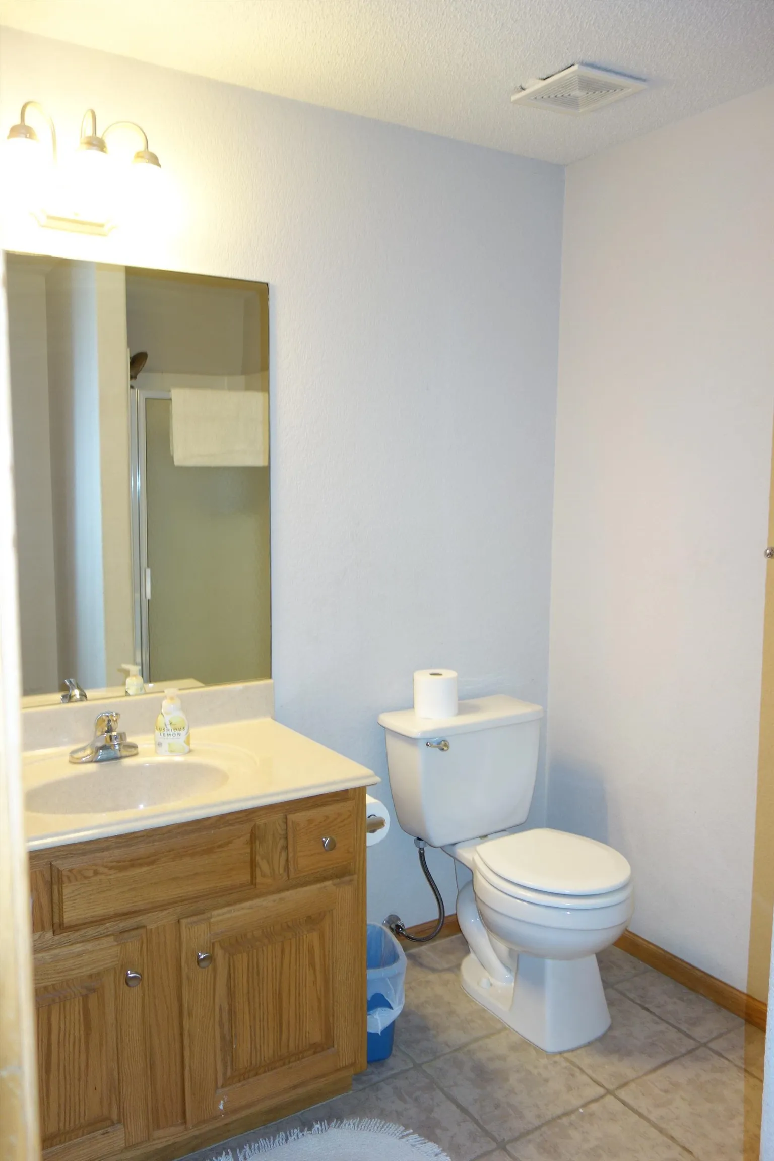 Derby, Kansas 67037, United States, 4 Bedrooms Bedrooms, ,3 BathroomsBathrooms,Residential,Pending,81556