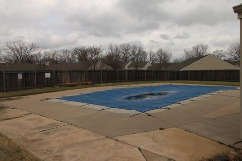 Tiny photo for 16 Chisholm Creek St, Wichita, KS 67226 (MLS # 669284)