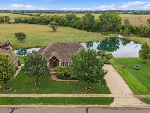 Homes For Sale - 1202 Rolling Hills Dr<br/> Augusta, KS 67010